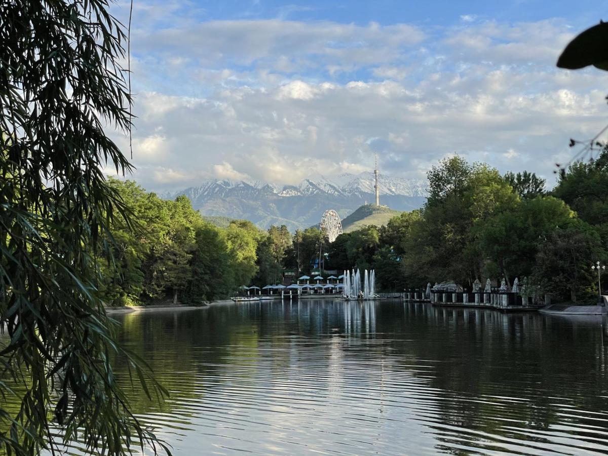 Апартаменты #3 Almaty Eksteriør billede